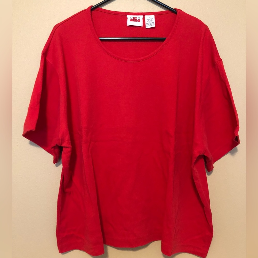 Alia Red T-Shirt XL